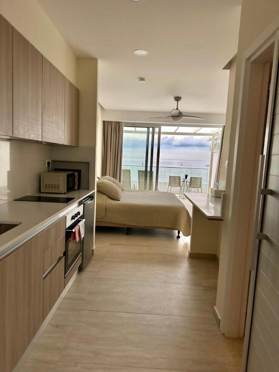 Harbour Lights Studio Apartments Πάφος Εξωτερικό φωτογραφία