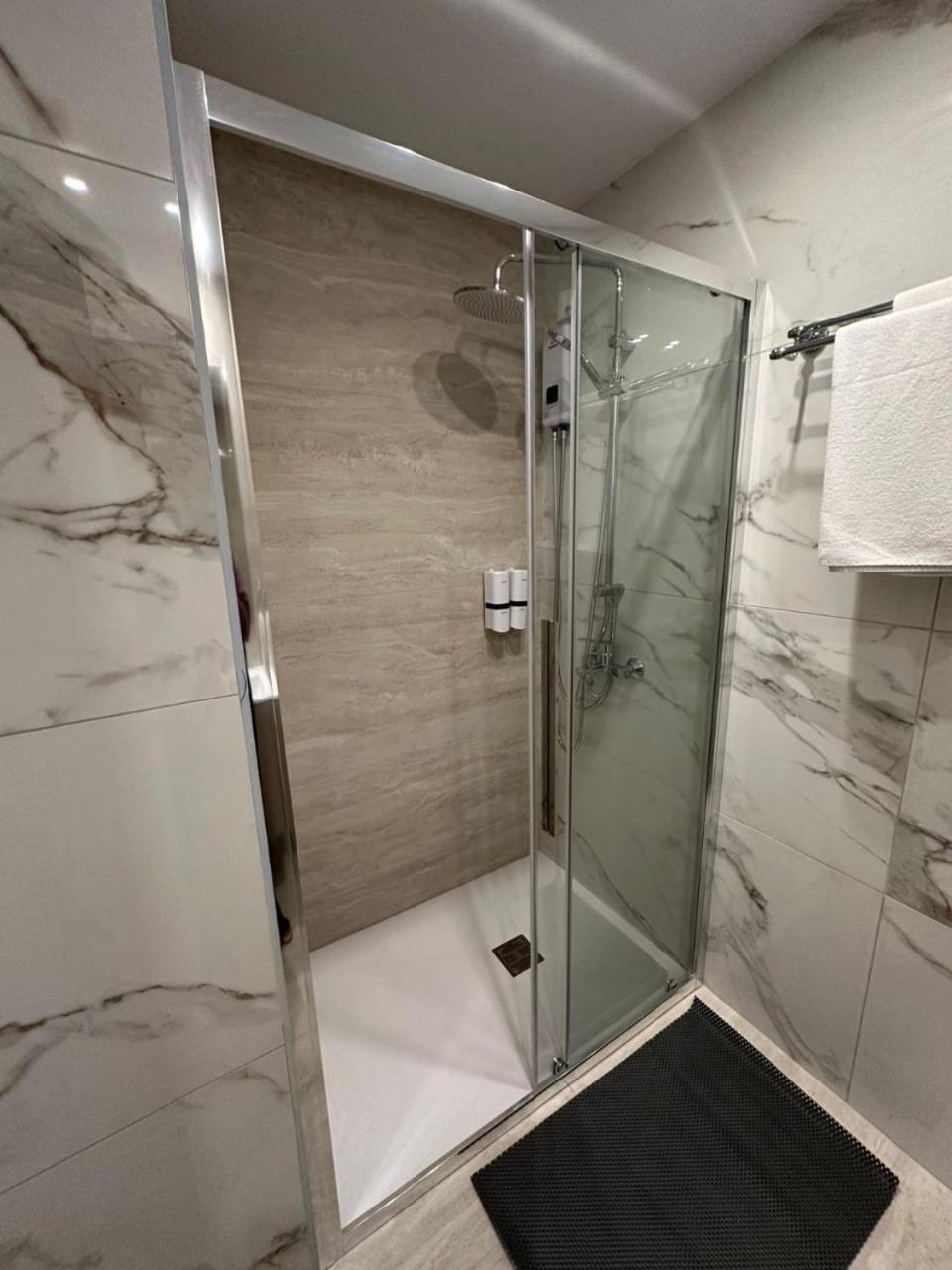 Harbour Lights Studio Apartments Πάφος Εξωτερικό φωτογραφία